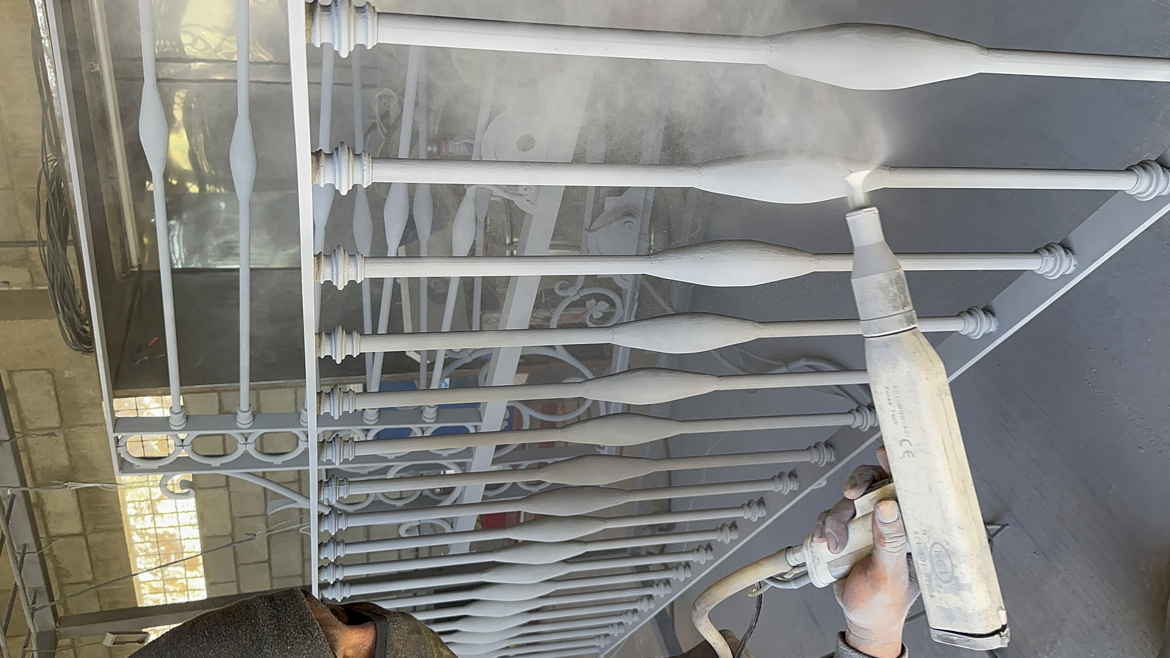 Trabajo de sandblasting en taller
